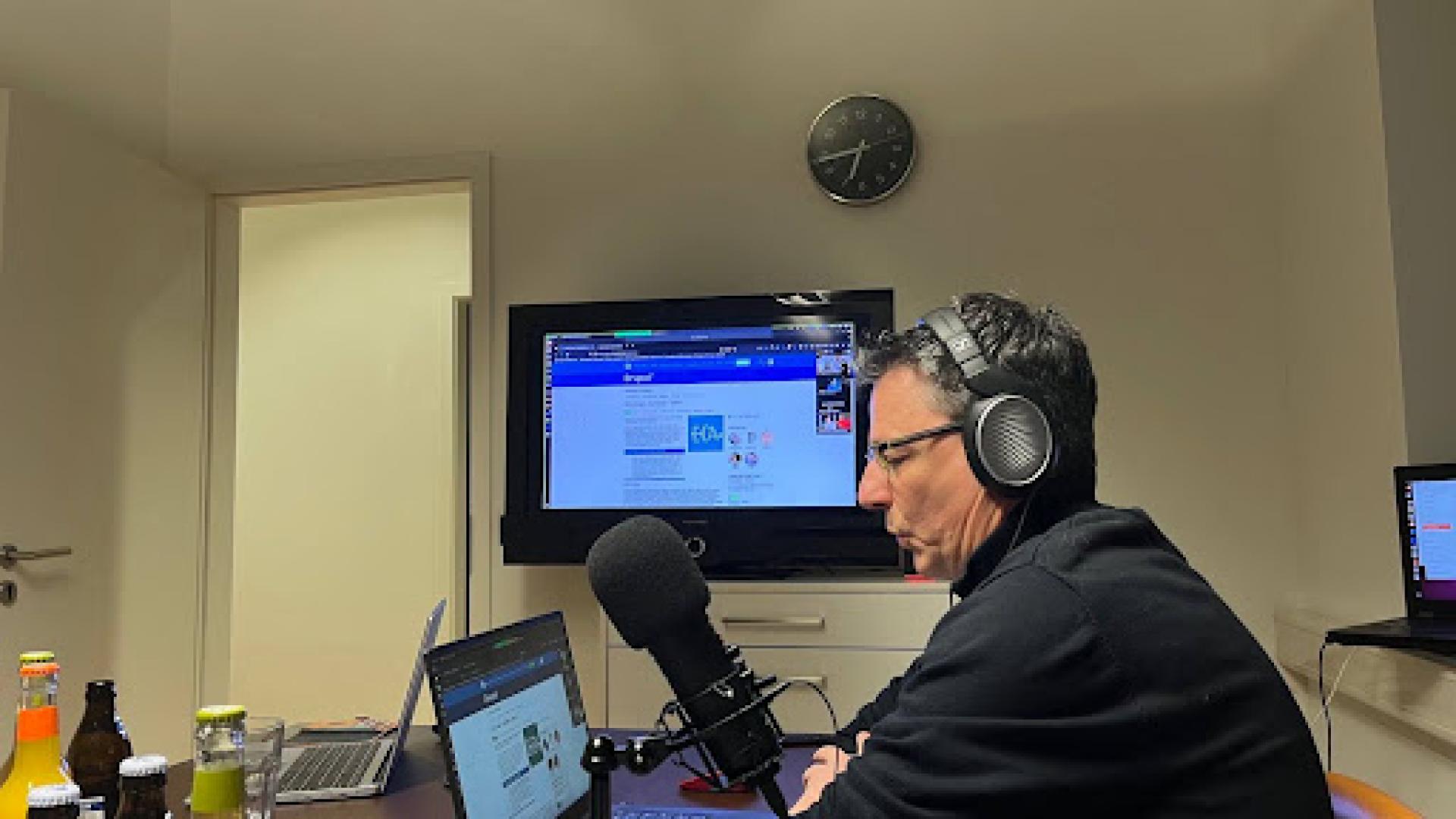 Jurgen Haas conducting a podcast