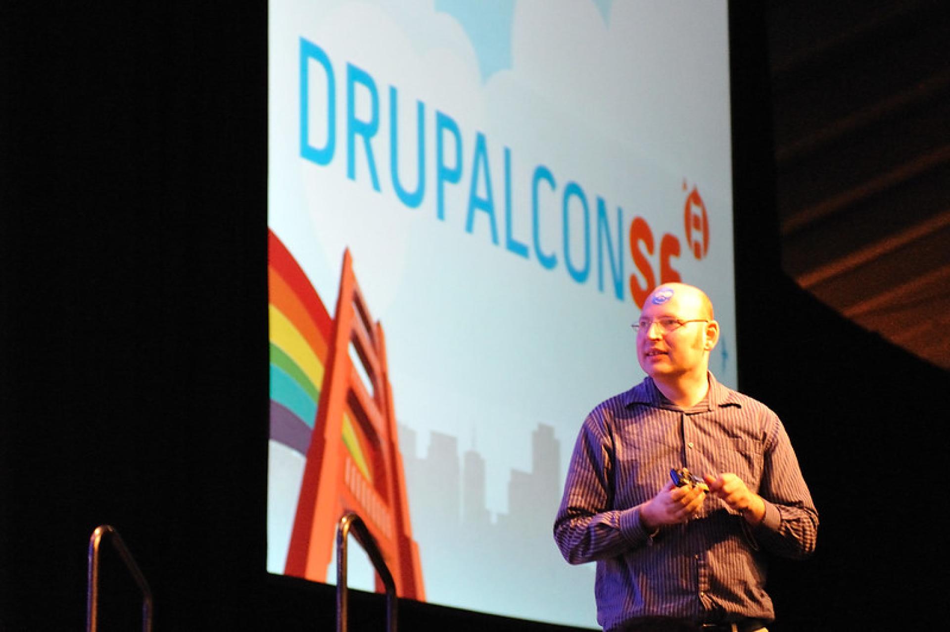 ChX in front of the DrupalconSF projection