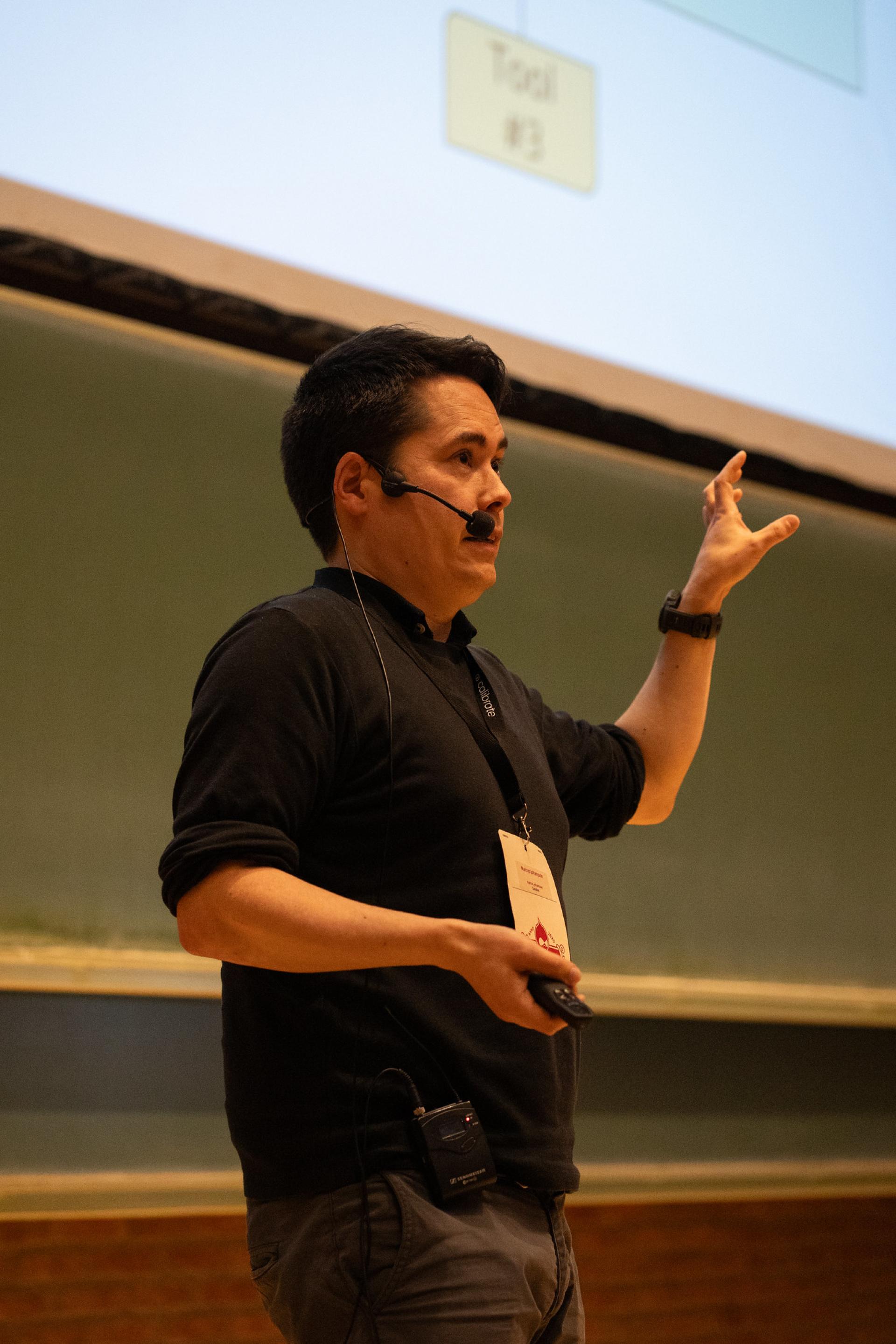Marcus Johansson presents AI at Drupal Dev Days 2025 in Lueven