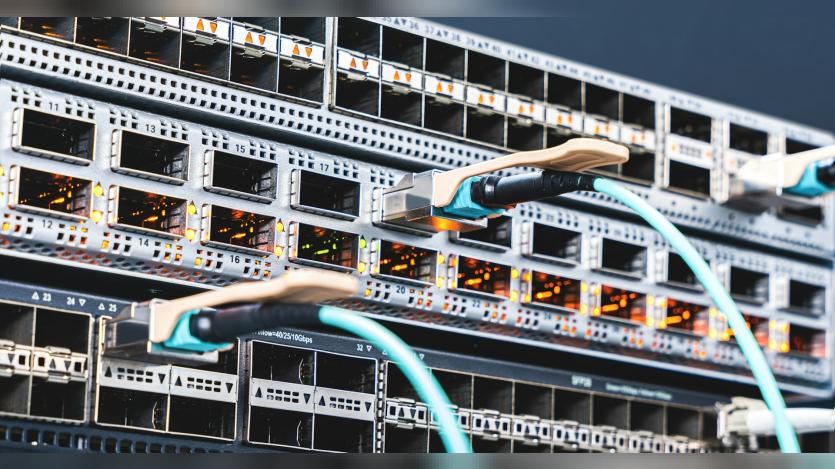 NADDOD's 100G data center switch is a powerful networking solution that provides high-speed connectivity for modern data centers. These switches deliver speeds of up to 100Gbps, making them ideal for high-demand applications such as big data analytics, cloud computing, and high-performance computing.