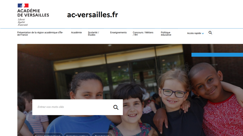 Homepage of Académie de Versailles featuring a search bar and smiling children.