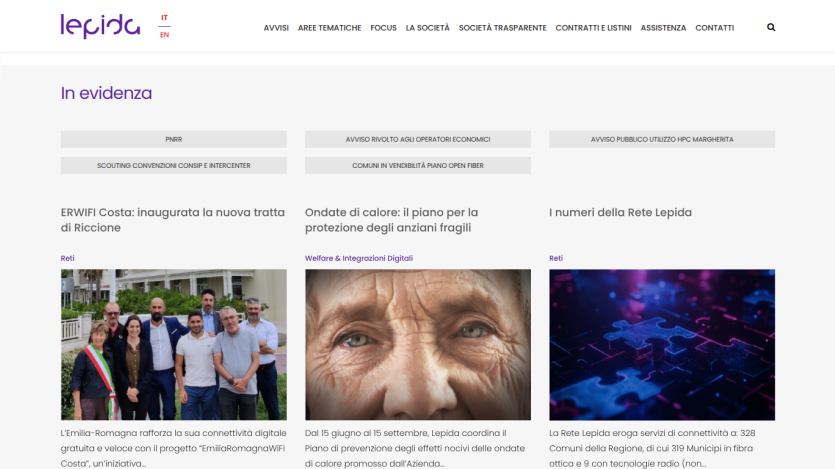 Homepage featuring highlighted articles and images related to current topics.