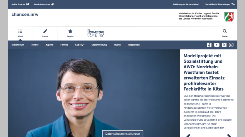 Website of chancen.nrw with navigation menu and article about a model project testing extended use of profile-relevant specialists in daycare centers