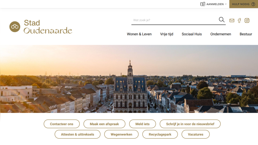 City of Oudenaarde website with navigation menu, search bar, and aerial view of city hall and surrounding buildings