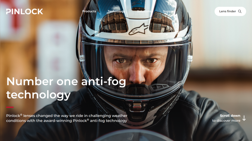Homepage hero with a motorcyclist wearing a helmet promoting number one anti-fog technology by Pinlock