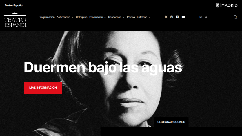 Teatro Español website with navigation menu and hero section promoting 'Duermen bajo las aguas' with a black and white portrait and a red button for more information.