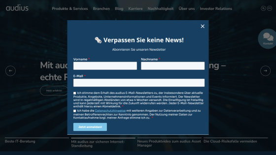 Website hero section with headline about secure internet connections and redundancy, navigation menu in German