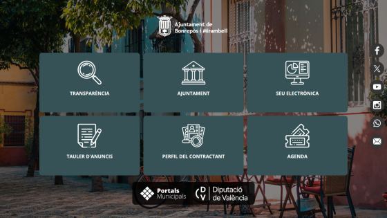 Municipal website homepage with sections for Transparency, Town Hall, Electronic Office, Notice Board, Contractor Profile, and Agenda