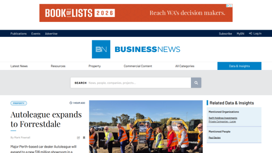 Business News website featuring an article about Autoleague's expansion with images of workers.