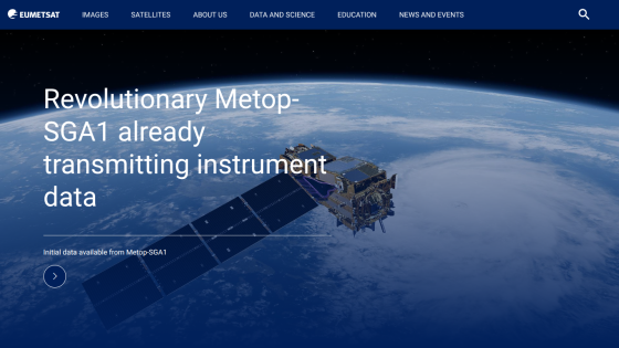 Homepage featuring Metop-SGA1 satellite with headline about data transmission.
