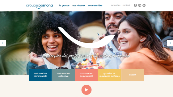 Homepage of Groupe Pomona with navigation links and smiling people enjoying food, highlighting services for food professionals