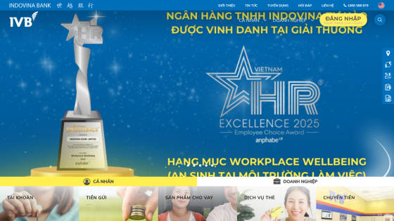 Indovina Bank homepage featuring Vietnam HR Excellence 2025 award and navigation for personal and business banking services.