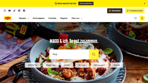 Maggi website with navigation, search bar, and a hero image of a bowl of food with sauce being poured, featuring text 'MAGGI & ich. So gut zusammen.'