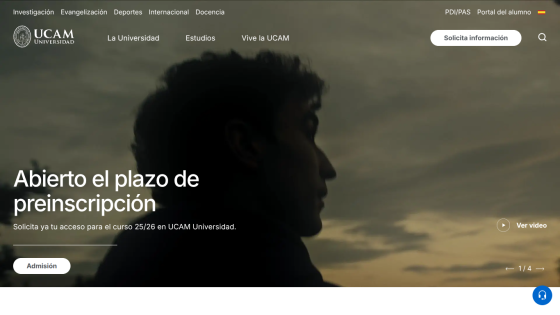 UCAM University homepage featuring a student and enrollment announcement.