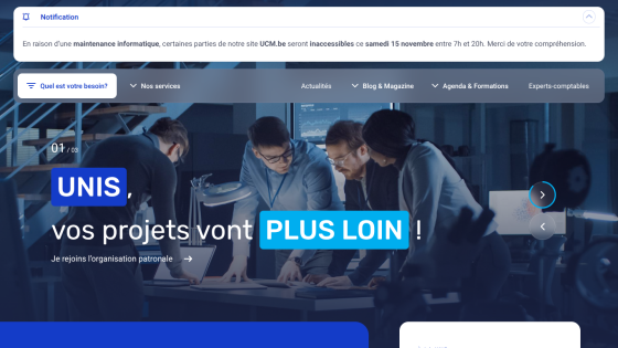 Business team collaborating in an office with text 'Unis, vos projets vont plus loin' and navigation menu in French