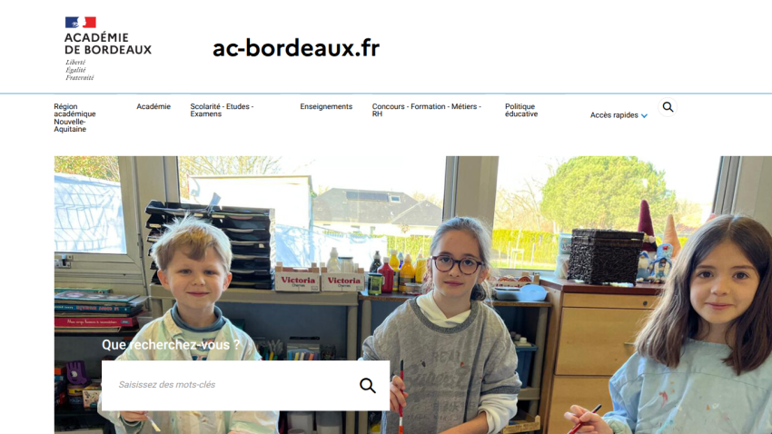 Homepage of Académie de Bordeaux featuring children in a classroom setting and a search bar.