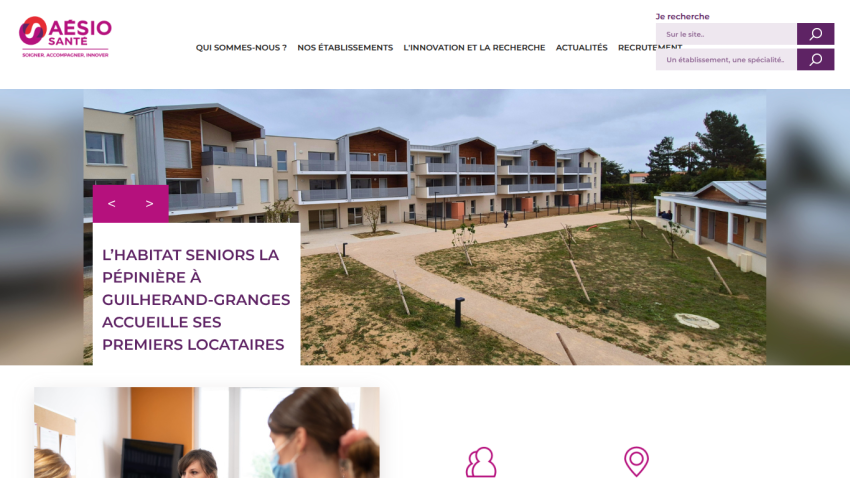Aesio Santé website with navigation menu and hero image of senior housing in Guilherand-Granges welcoming first tenants.