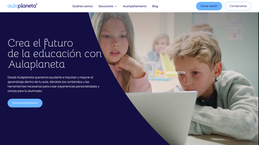 Educational platform homepage with children using a laptop and text about creating the future of education with Aulaplaneta