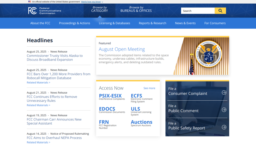FCC homepage featuring headlines and links to consumer complaints and public safety reports.