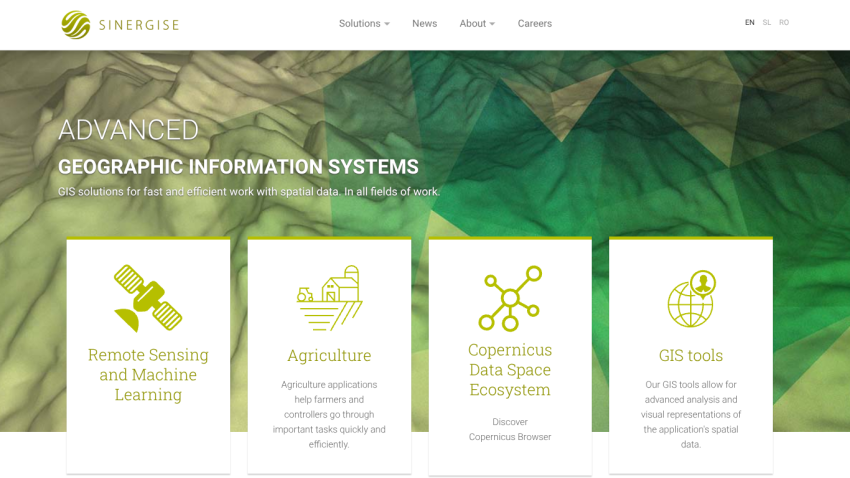 Homepage showcasing advanced geographic information systems with service highlights.