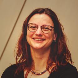 Esmeralda Braad-Tijhoff (esmoves)